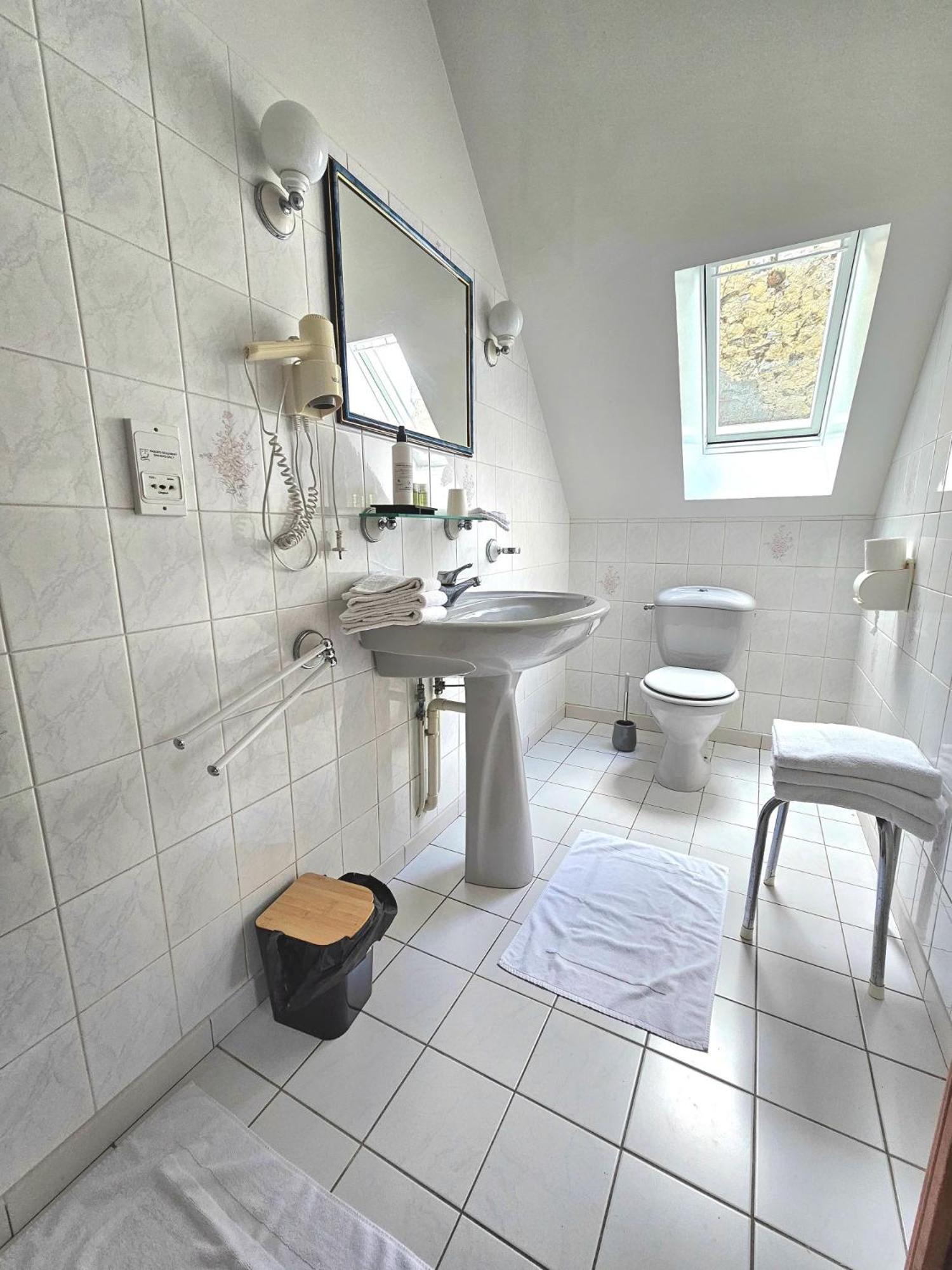 Chambres D'Hotes Chez Renee Le Charmel Buitenkant foto